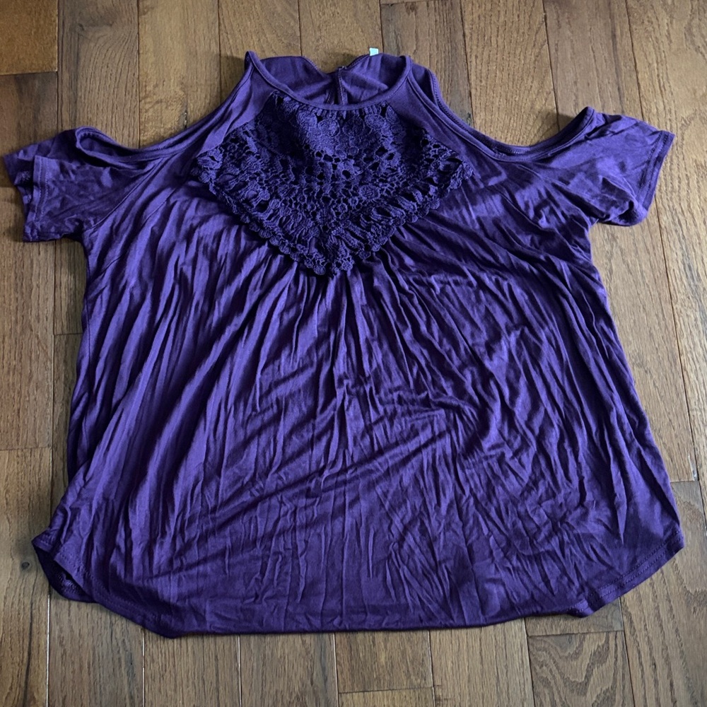 Purple Women's Cold Shoulder Top size xl